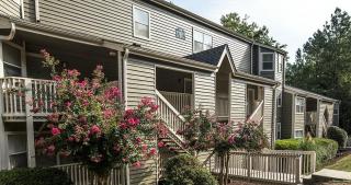 180 Bpw Club Rd, Carrboro NC  27510-2589 exterior