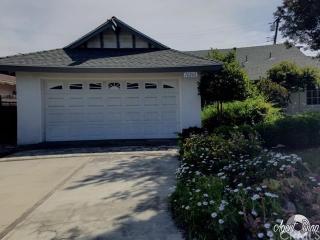 16262 Landmark Dr, Whittier CA  90604-3911 exterior