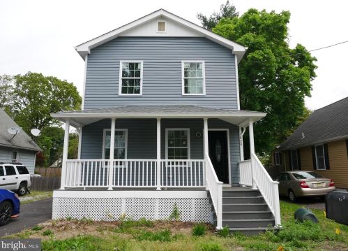 1020 Mount Holly Rd, Beverly, NJ 08010-1640