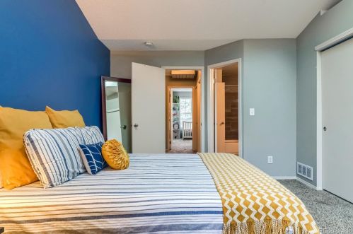 11894 Kepner Dr, Aurora CO 80012-3285 exterior