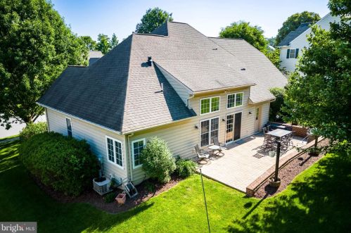 544 Bald Eagle Ct, Lancaster PA  17601-1180 exterior