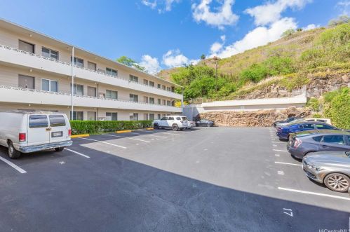1614 Emerson St, Honolulu HI  96813-2129 exterior