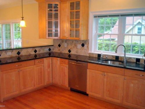 24 Buena Vista Dr, Greenwich CT  06831-4211 exterior