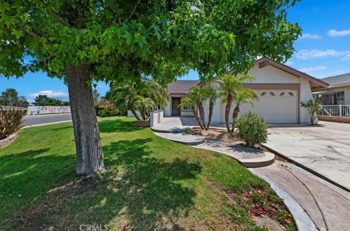 6210 45th St, Riverside, CA 92509-7203