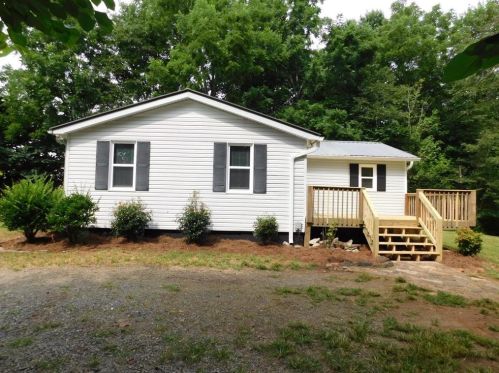 98 Colony Dr, Dahlonega, GA 30533-3828