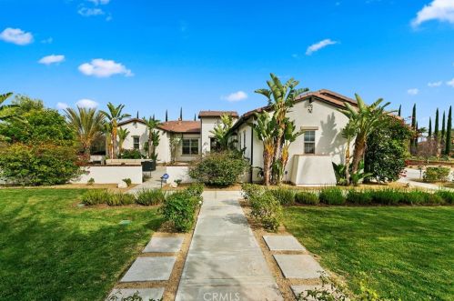 1769 Green Orchard Pl, Riverside CA  92508-8746 exterior