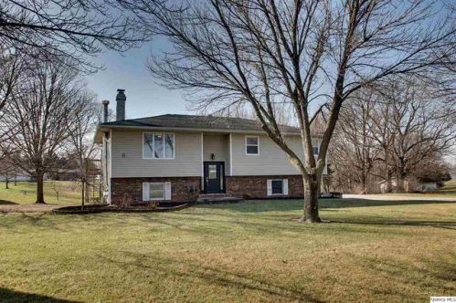 37 Butternut Ln, Nauvoo, IL 62354-2022