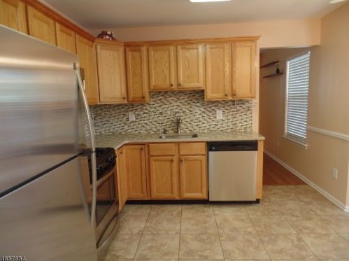 131 Marsillo Ct, Bridgewater, NJ 08807-5647