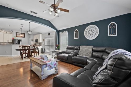 2232 Deniro Dr, Fort Worth TX  76134-4155 exterior