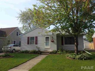 917 Fairoaks Ave, Peoria, IL 61603-1303