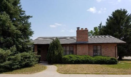 712 Elmwood Dr, Roscoe, NE 69153-2244