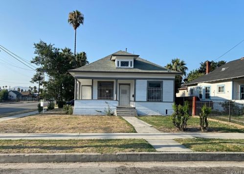 805 7th St, San Bernardino, CA 92410-3008