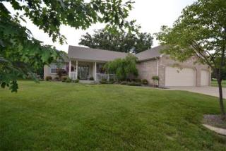 4903 Stoneledge Dr, Smithton, IL 62285-3628