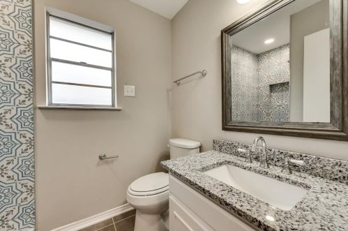 6821 Lancelot Ct, Fort Worth TX  76133-5005 exterior