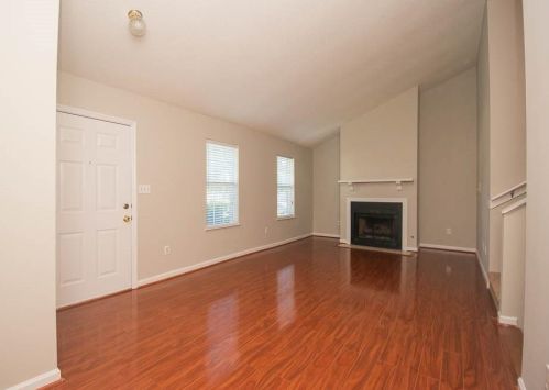 1916 Cheatham Woods Dr, Marietta GA  30008-4449 exterior