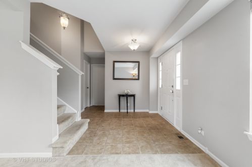 729 Bluebell Ln, Pingree Grove, IL 60140-9154