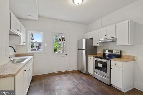 571 Philadelphia St, York PA  17401-3349 exterior