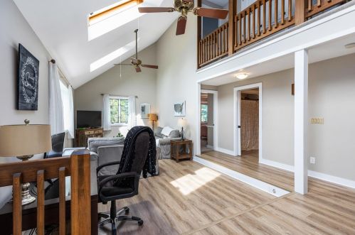 190 County Farm Cross Rd, Dover NH  03820-6006 exterior
