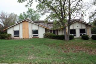 3505 66th St, Tulsa, OK 74136-2632
