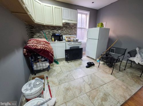 5236 2nd St, Philadelphia PA 19122-0033 exterior