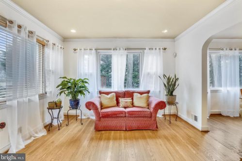 8917 Walden Rd, Silver Spring MD 20901-3530 exterior