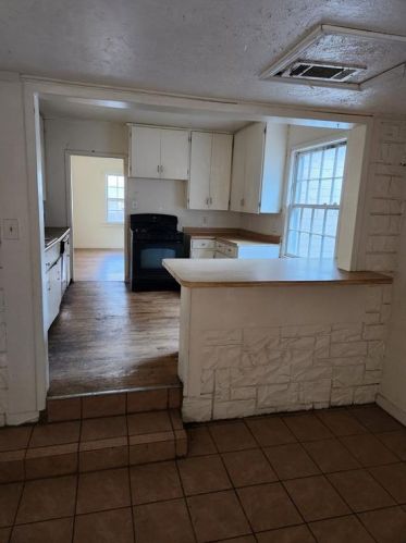 1802 Ederville Rd, Fort Worth, TX 76103-1508