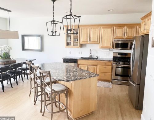 1068 Juliet Ave, Saint Paul MN  55105-2961 exterior