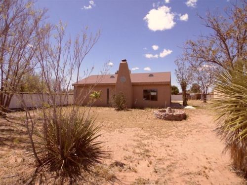 606 11th St, Deming, NM 88030-3910