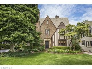 1050 Homewood Dr, Cleveland OH  exterior