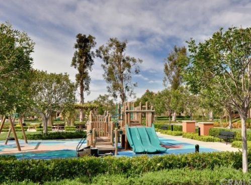 26 Full Moon, Irvine CA  92618-8843 exterior