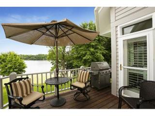 480 Waycliffe Dr, Orono, MN 55391-1384