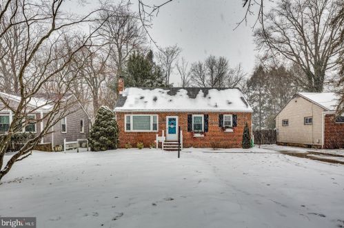 410 9th Ave, Haddon Heights, NJ 08035-1834