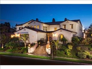 6825 Citrine Dr, Carlsbad, CA 92009-1721