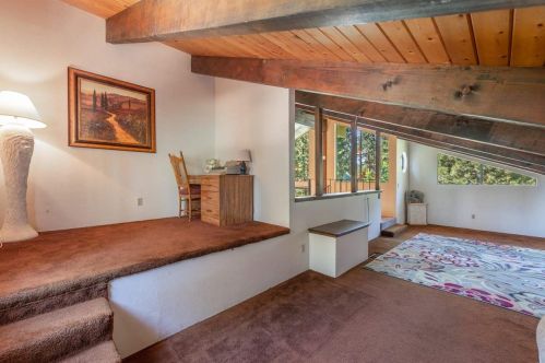 10132 Jeffery Pine Rd, Truckee CA  96161-8104 exterior