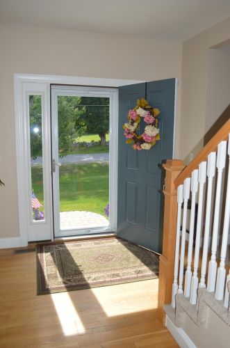 12 Old Chester Rd, Derry, NH 03038-4019