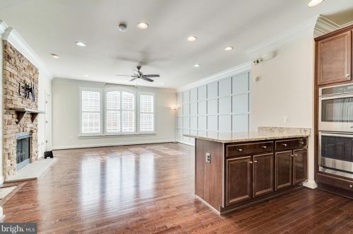 7892 Carbondale Way, Springfield VA  22153 exterior