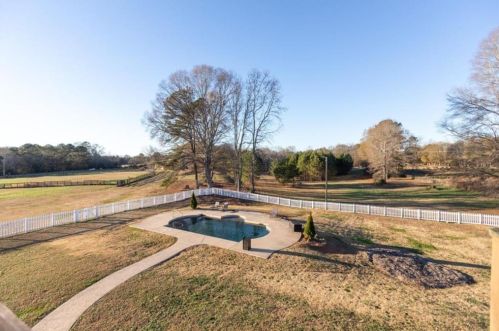 1079 Knox Chapel Rd, Social Circle GA  30025-4151 exterior