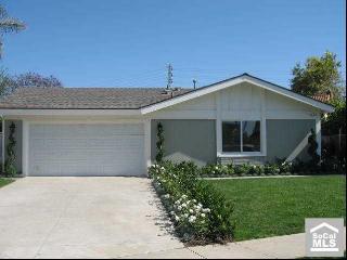 17692 Loyola Cir, Irvine, CA 92614-6642