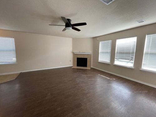 2011 Feather Hill Dr, Richmond TX  77471-3274 exterior