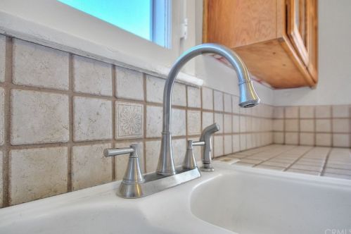 3160 Lime St, Riverside CA 92501-2930 exterior