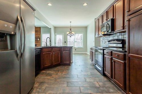 4105 Whitfield Oak Way, Auburn, GA 30011-4217