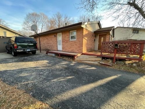 1704 Nixon Ct, Rockford, IL 61108-6206