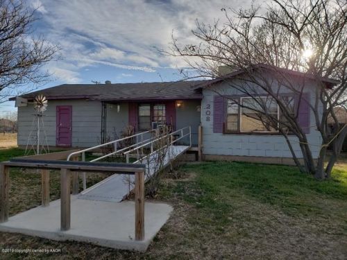 208 Cornell Ave, Fritch, TX 79036-8778