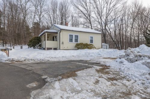 18 Merton Blvd, Lewiston, ME 04240-6614
