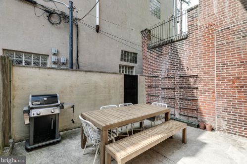 1602 12 St, Philadelphia PA 19148-1002 exterior