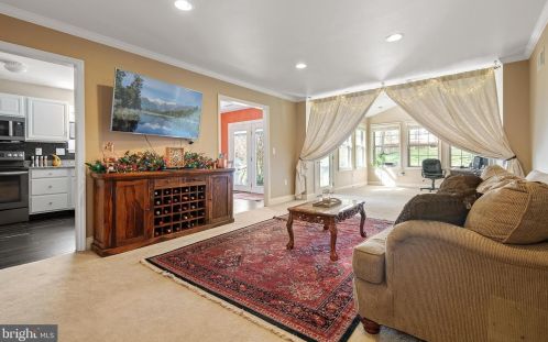 30 Mill Pond Dr, Lancaster PA  17603-7411 exterior