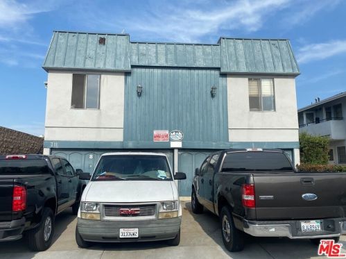 711 Jackson St, Glendale, CA 91206-2030