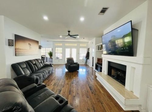30114 Hacienda Ln, Georgetown, TX 78628-1156