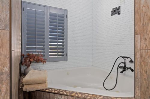 8499 Yarrow Ln, Riverside CA  92508-2969 exterior