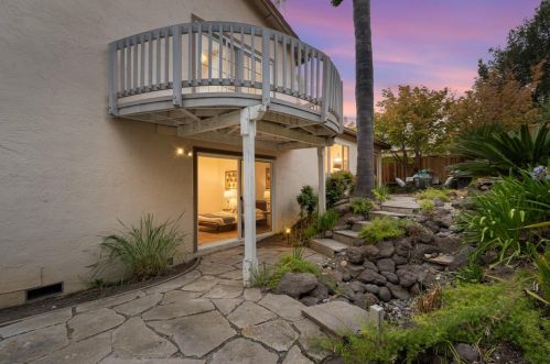 2467 Lacey Dr, Milpitas CA 95035-6122 exterior